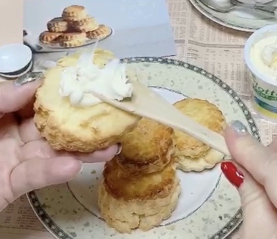 653DB88B-72CF-4D69-A633-C466F8FB3105