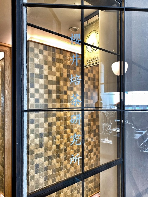 90D5DF8E-6DB7-4D9A-8780-4D1CB6CA79BD