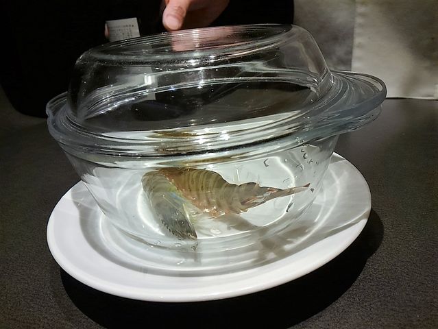 名物 酔っ払い海老 風格漂う中華コース 海皇 大阪堂島店 ハイファン 北新地 くろにゃんの孤高のグルメ だめだめダイエット 名物 酔っ払い海老 風格漂う中華コース 海皇 大阪堂島店 ハイファン 北新地 くろにゃんの孤高のグルメ だめだめダイエット