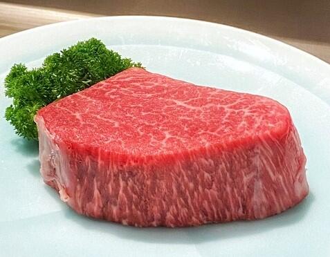 本物の神戸ビーフを食べるならココ ミシュラン6年連続一つ星の鉄板焼きステーキ 雪月花 本店 神戸 三宮 くろにゃんの孤高のグルメ だめだめダイエット