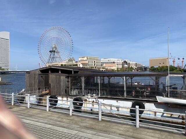 横浜みなとみらい 穴場の船上カフェでリゾート気分 ヘミングウェイ横浜 桜木町実食 口コミ ブログ くろにゃんの孤高のグルメ旅 横浜みなとみらい 穴場の船上カフェでリゾート気分 ヘミングウェイ横浜 桜木町実食 口コミ ブログ くろにゃんの孤高のグルメ旅