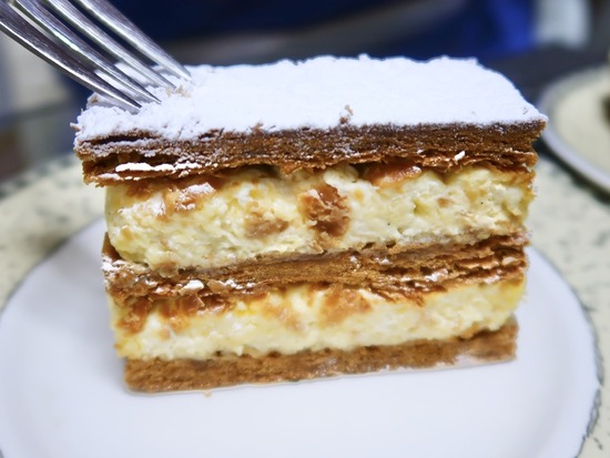 3D6EA1A0-F6F7-4F22-976A-0681424252E2