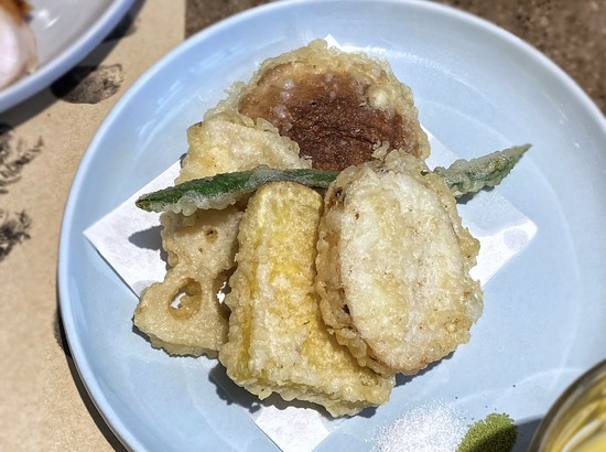 D1CB639B-E9DE-47CE-8412-B68F955A310B