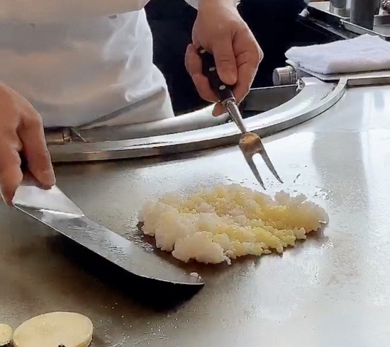 6AF6762C-FDB5-4A09-86FB-591B3F61011D