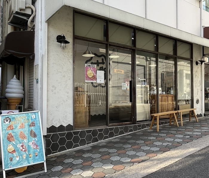 7D77EB5D-ECBE-4564-9EBB-66324ED7CE2D