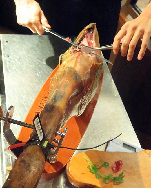 501D6851-6A4F-45DD-9327-FC05D85CB1A4