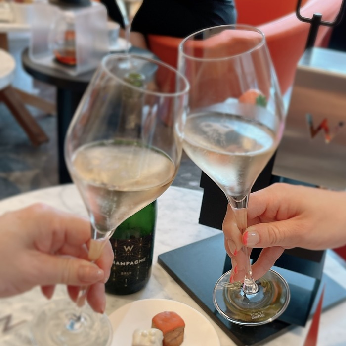 7F8839C8-450A-4D09-B1DF-5739337F0934