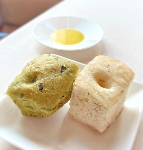 F6FC215F-8B4A-46E0-B9A4-F16E41C9ABB8