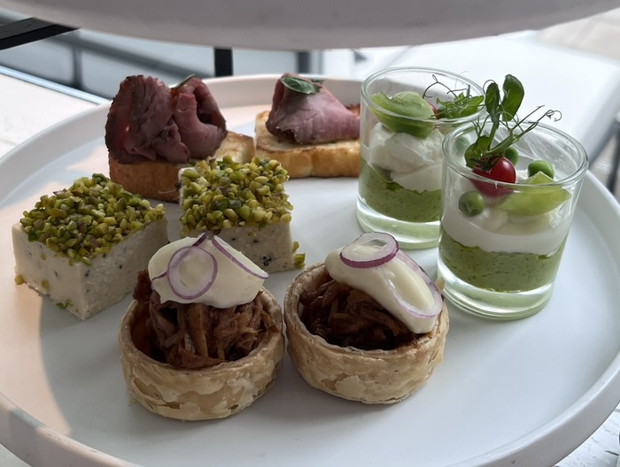 B08149AB-44A3-4CA6-B4E6-E7F4F86E5321