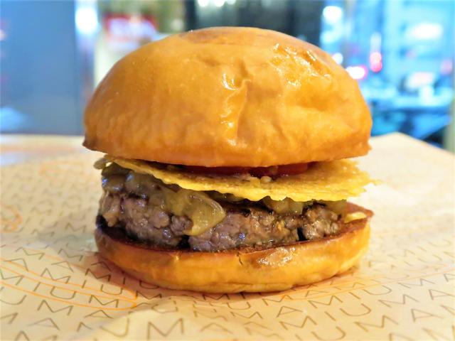 再訪 旨みで味わうハンバーガー Umami Burger ウマミバーガー 大阪 梅田 大阪新阪急ホテルフードホール くろにゃんの孤高のグルメ だめだめダイエット