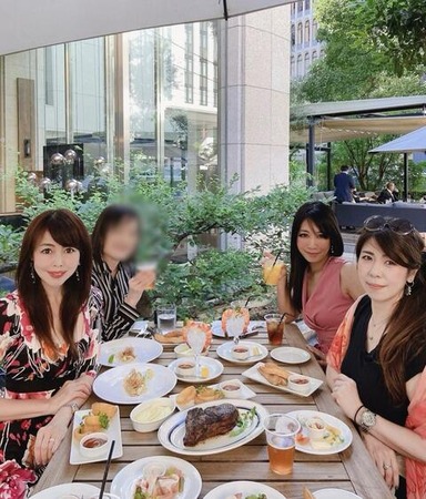 0BD8A261-D1C8-4EB2-93F4-BDBFDB3B5F3B