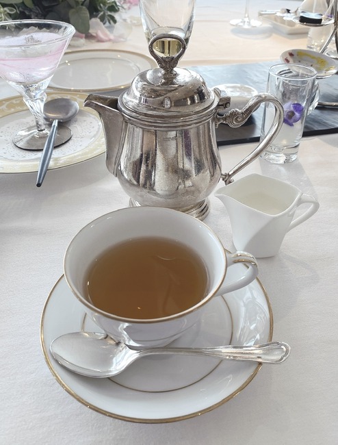 3D704F16-85C4-403D-B7EB-4B7C266EA850