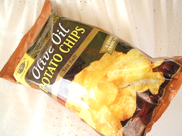 オリーブオイルポテトチップス くろにゃんの孤高のグルメ旅