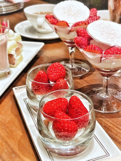 6D875075-1CF6-4A80-889F-757B76D54192