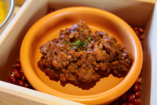 230E1B75-B7F5-4709-A743-7C9A5C7A3F53