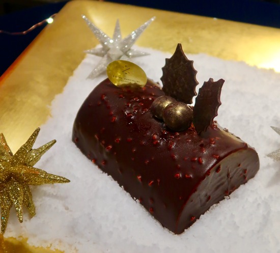 チョコ好きにはたまらないチョコレートのクリスマスケーキ ピエール マルコリーニ くろにゃんのだめだめダイエット グルメと美と旅