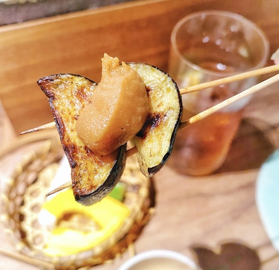 64E908D0-4A9F-4647-9054-C85D8C4C2266