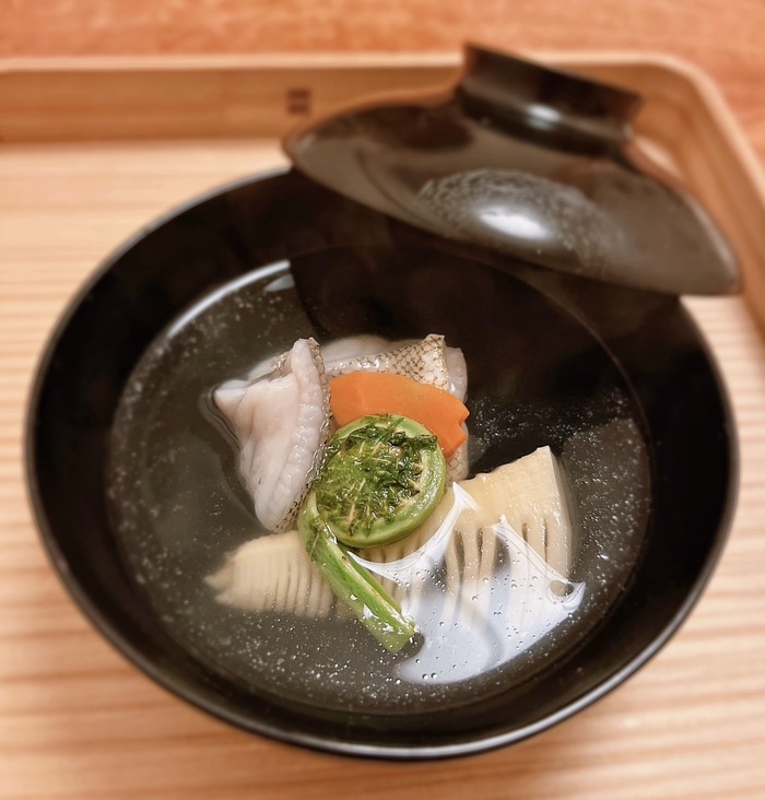 F5544CD7-1A4F-4D5D-8883-F6F6AE0831B1