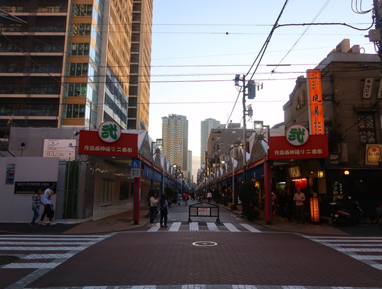 B947AD87-593C-4FF7-A9A5-3CE34ADD20D4