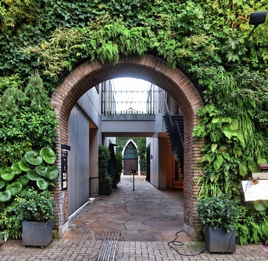 29686475-D8F0-4F4D-820D-AC16DD673700