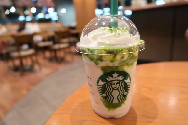 そう飲むのね チョコレートケーキトップフラペチーノwith 抹茶ショット スタバ くろにゃんの孤高のグルメ だめだめダイエット そう飲むのね チョコレートケーキトップフラペチーノwith 抹茶ショット スタバ くろにゃんの孤高のグルメ だめだめダイエット