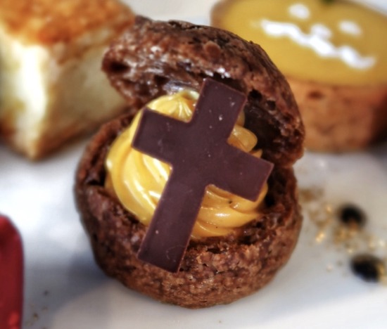 35C7DA0E-9464-49D8-BF7E-DFF7D6C2DD60