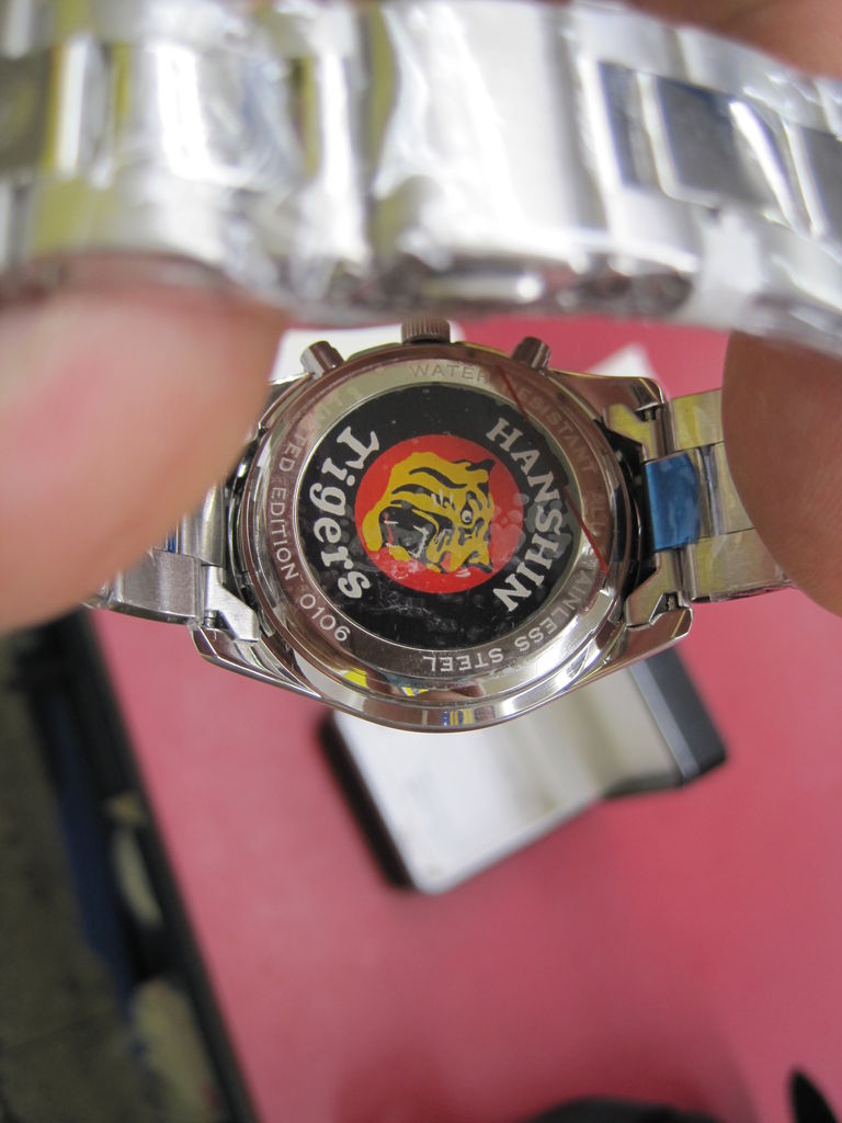 阪神タイガース　優勝　レア腕時計　2003 0729/1001 阪神タイガース 優勝 レア腕時計 2003 0729/1001 - メルカリ