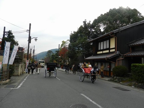 2011-11-29 13-36-56