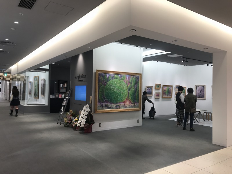 弓手研平展のライブドローイングを約５時間立ったまま見た日