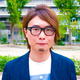 DESKWORKS_FujiiTom_Quad Æ£°æ¥È¥à¤µ¤ó¥×¥í¥Õ¥£¡¼¥ë¼Ì¿¿ small