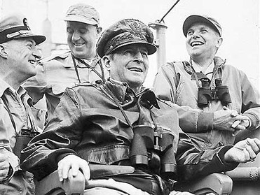 Douglas MacArthur 1