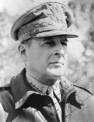 Douglas MacArthur 1