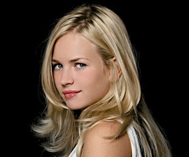 Britt Robertson 5
