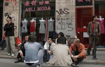 Chinese in Italy 8