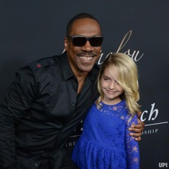 Eddie Murphy & McKenna Grace 1