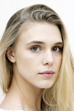 Gaia Weiss 3