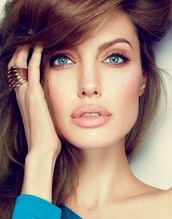 Angelina Jolly
