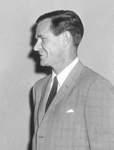 Philip Graham 001