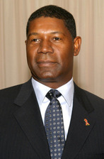 Dennis_Haysbert 1