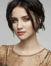 Julia Goldani Telles 2