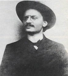 Trotsky 2