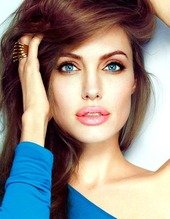 Angelina Jolie 3