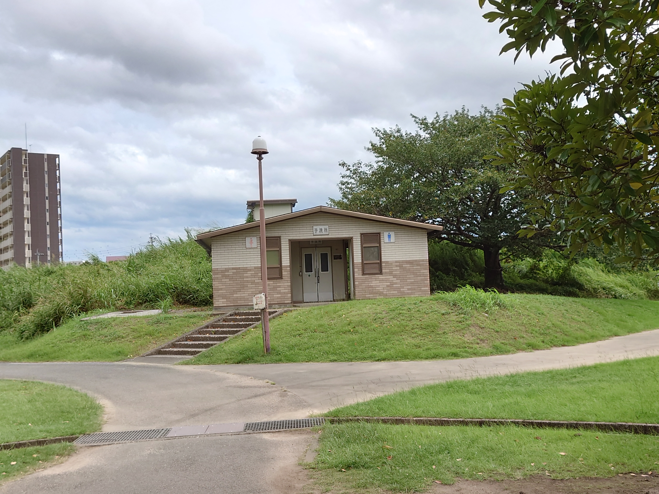 注目記事 坪井川縁地公園 トイレ取材日記
