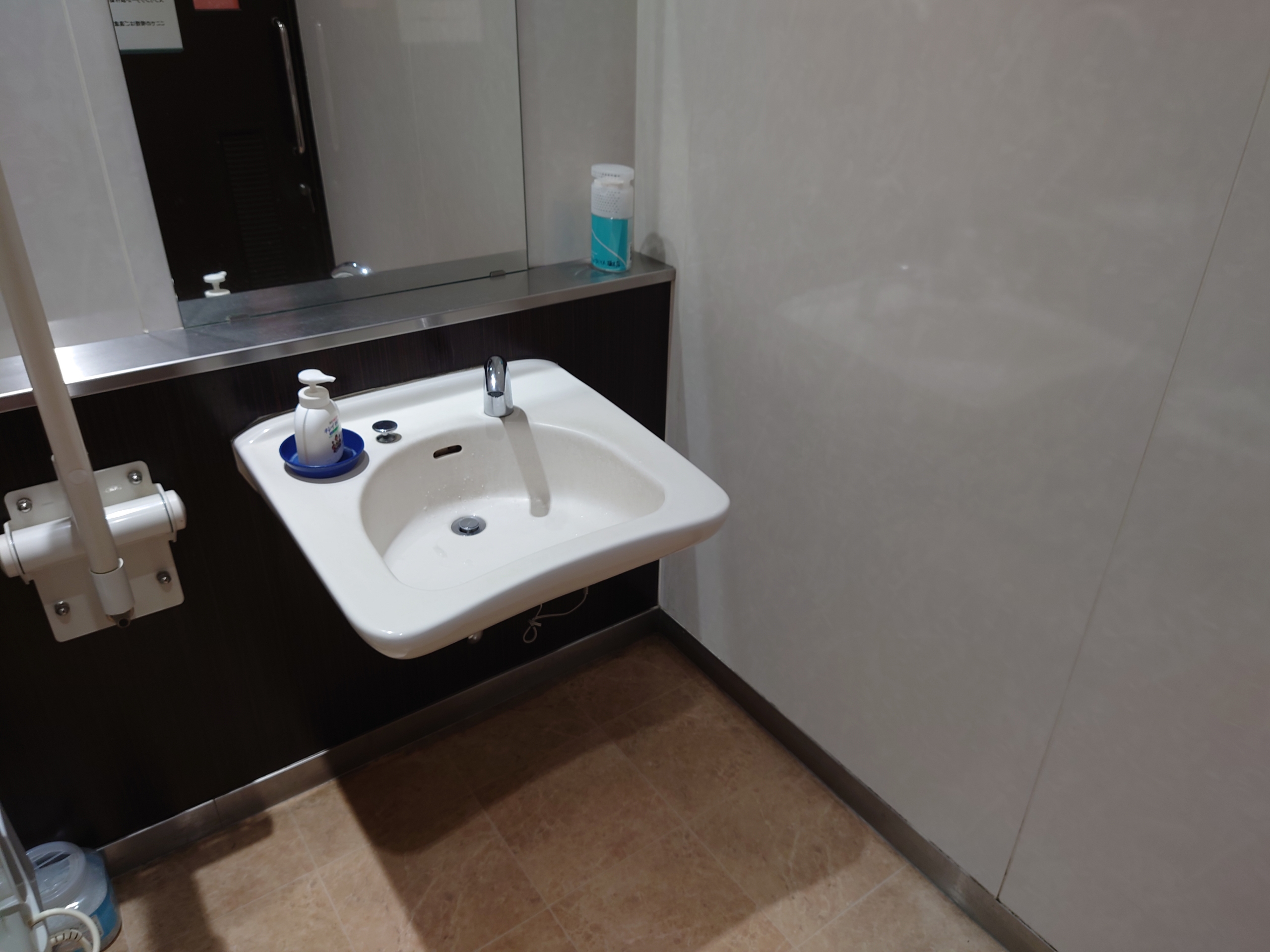 ファミリーマートtsutaya植木店 トイレ取材日記 ファミリーマートtsutaya植木店 トイレ取材日記