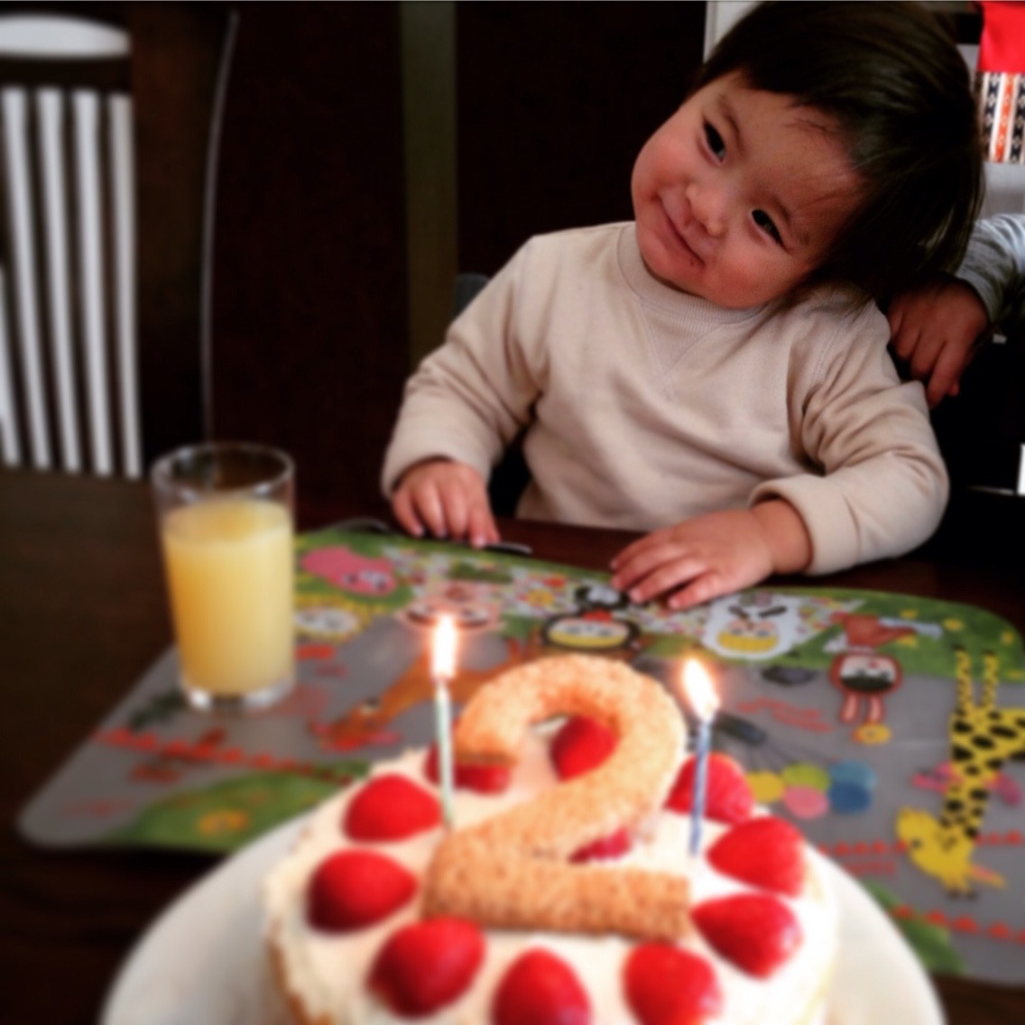 動画 ハル2歳の誕生日会 うたとケーキ プレゼント ネムリーのつやつやビジョン