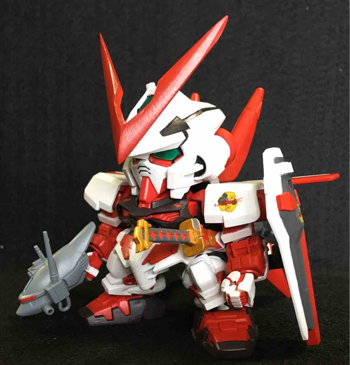 黒守暴穏島 ガンダムアストレイレッドフレーム フライトユニット装備 戦士小改造 黒守暴穏島 ガンダムアストレイレッドフレーム フライトユニット装備 戦士小改造