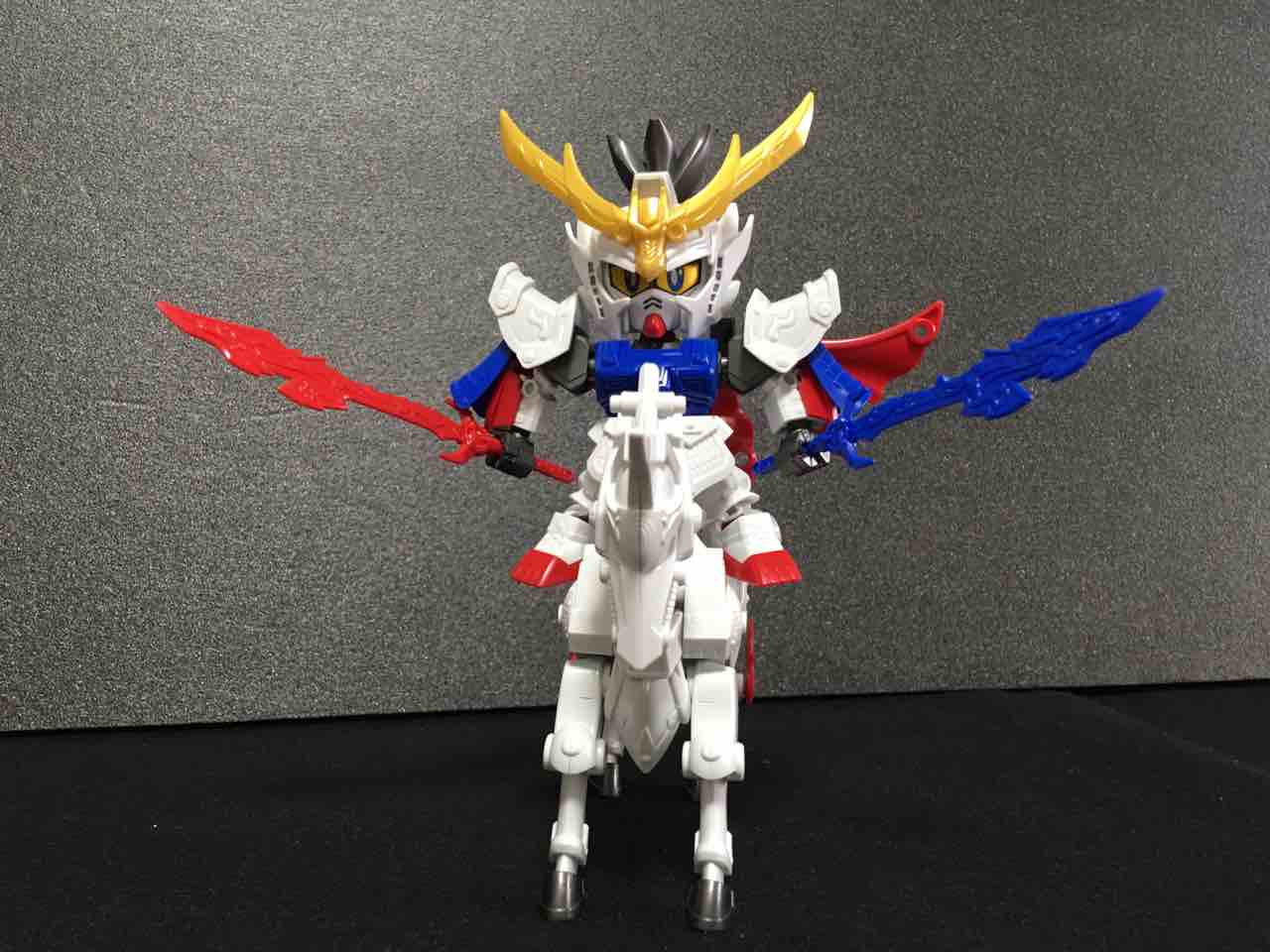真 翔烈帝 龍装 劉備ガンダム 龍輝宝・的盧 （ SDガンダム 三国伝 ） 真 翔烈帝 龍装 劉備ガンダム 龍輝宝・的盧 (SD) (ガンプラ