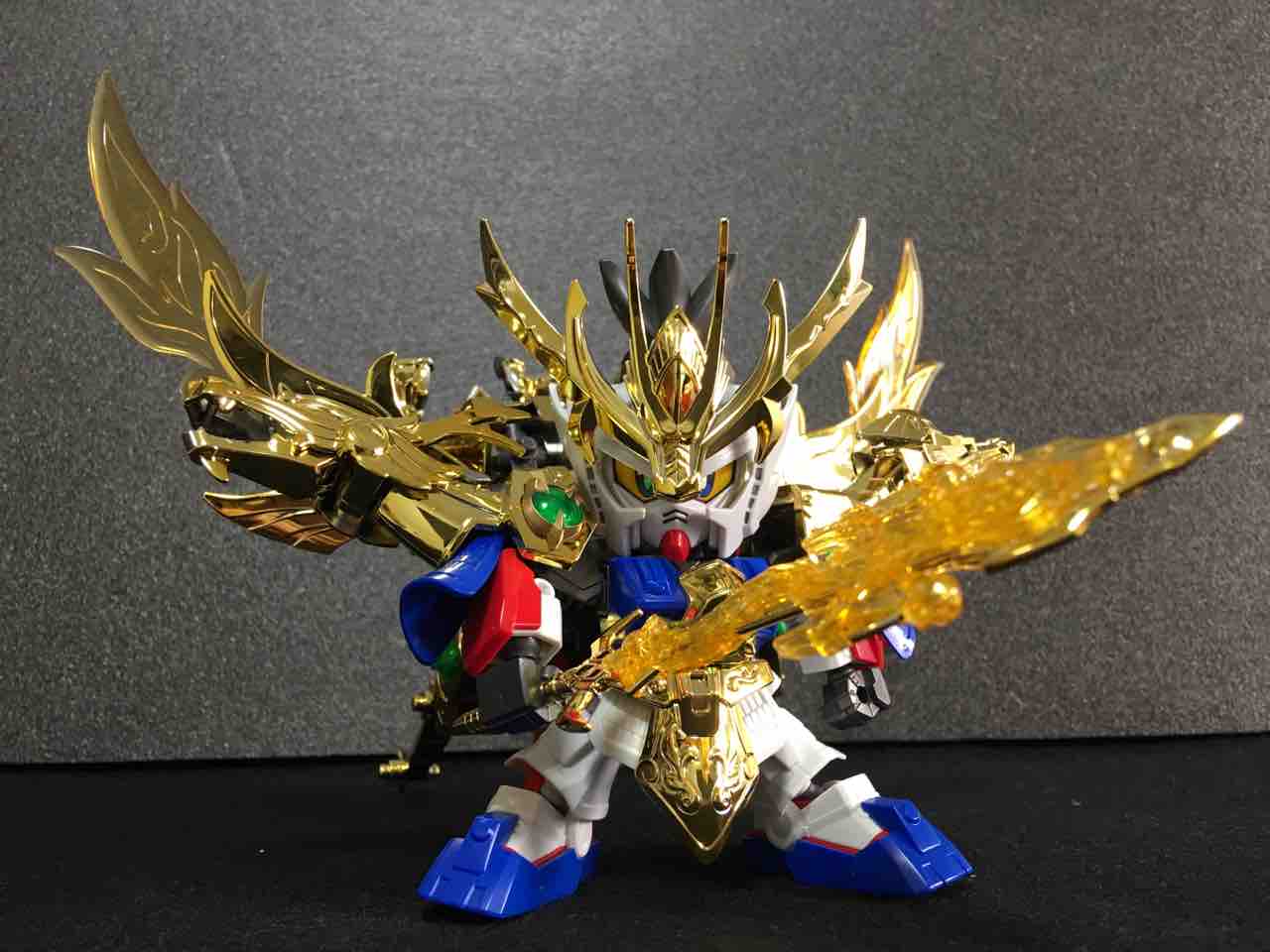 BBW042 真翔烈帝 龍装劉備ガンダム 龍輝宝・的盧 レビュー : 黒守暴穏島