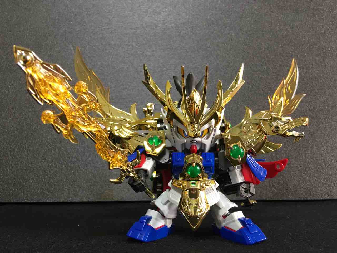 BBW042 真翔烈帝 龍装劉備ガンダム 龍輝宝・的盧 レビュー : 黒