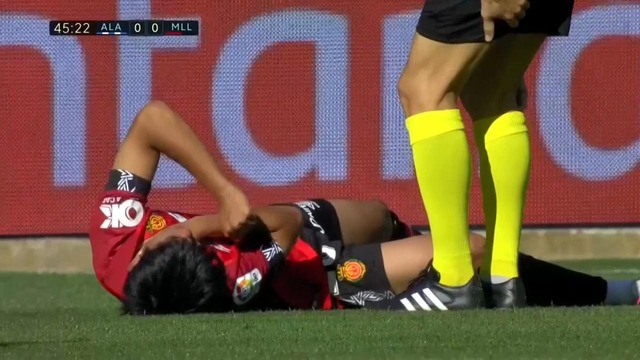 EFpAZ4jU4AA2SdM[1]